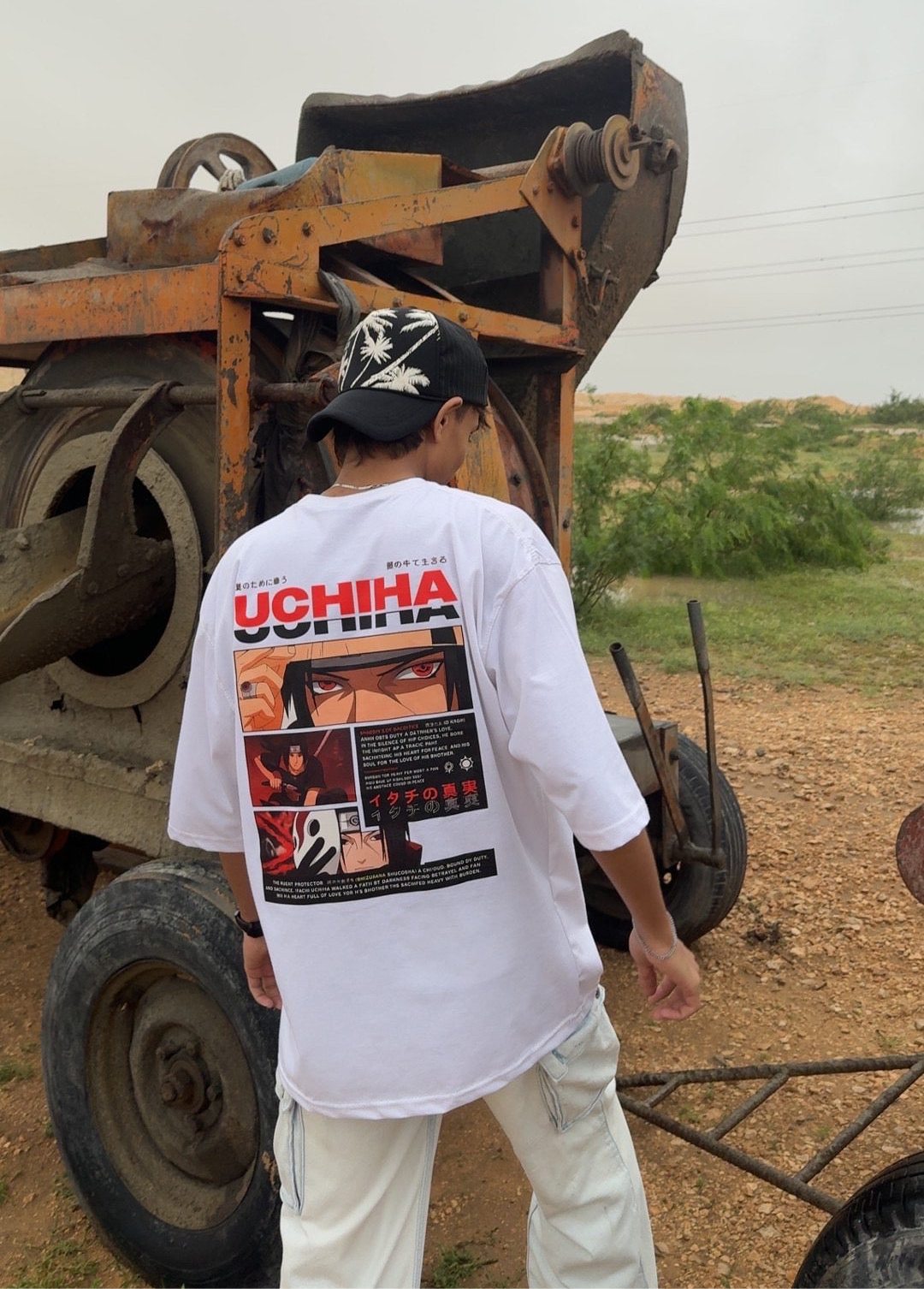 Uchiha Tee – White Edition (Uchiha Shadow)